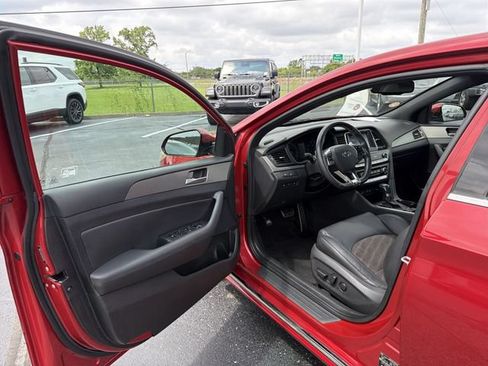 Used 2018 Hyundai Sonata Sport FWD image 18