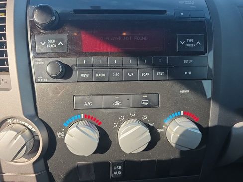 Used 2010 Toyota Tundra 2WD CrewMax image 27