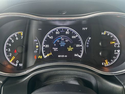 Used 2019 Jeep Grand Cherokee Laredo image 10