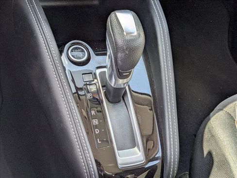 Used 2020 Nissan Kicks SR FWD image 12