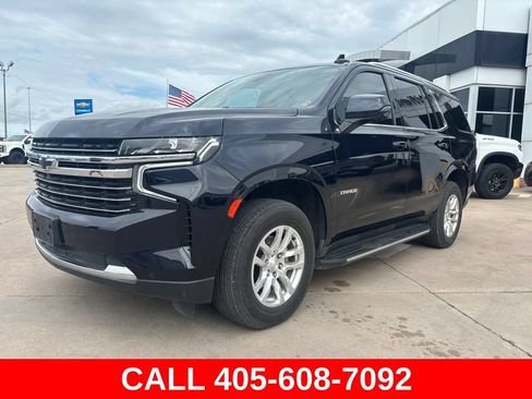 Used 2022 Chevrolet Tahoe LT w/ Luxury Package RWD image 2