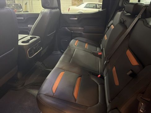 Used 2021 GMC Sierra 1500 AT4 w/ AT4 Premium Package image 12