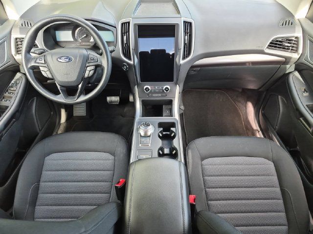 Used 2024 Ford Edge SE AWD/4WD image 13