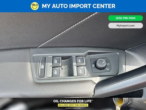 Used 2024 Volkswagen Tiguan SE R-Line AWD/4WD image 11