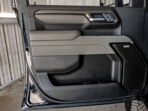 Used 2025 Chevrolet Silverado 2500 ZR2 w/ Technology Package AWD/4WD image 44