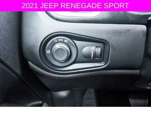 Used 2021 Jeep Renegade Sport image 21