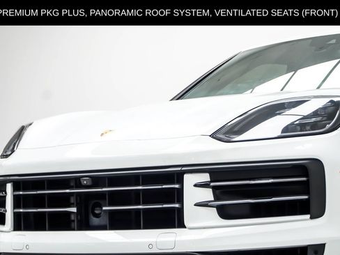 Used 2024 Porsche Cayenne AWD/4WD image 2