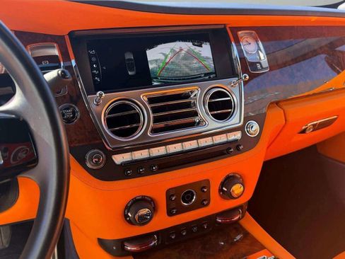 Used 2018 Rolls-Royce Dawn RWD image 35