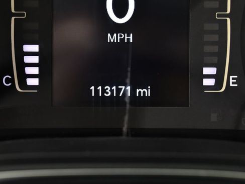 Used 2020 Jeep Cherokee Latitude Plus AWD/4WD image 28