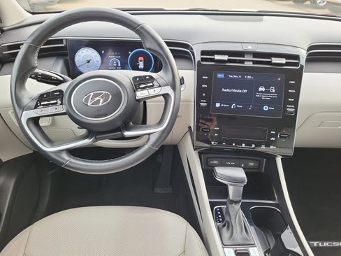 Used 2023 Hyundai Tucson SEL w/ Convenience Package image 9