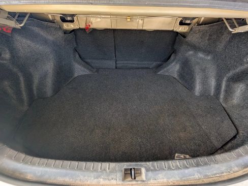 Used 2017 Toyota Corolla LE FWD image 14