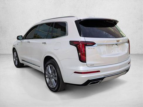 Used 2024 Cadillac XT6 Premium Luxury w/ Technology Package AWD/4WD image 8
