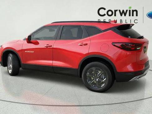 Used 2023 Chevrolet Blazer LT w/ Convenience Package FWD image 3