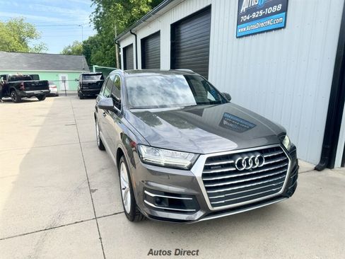 Used 2018 Audi Q7 3.0T Prestige w/ Prestige Package AWD/4WD image 18