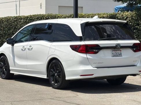Certified 2024 Honda Odyssey Sport image 6