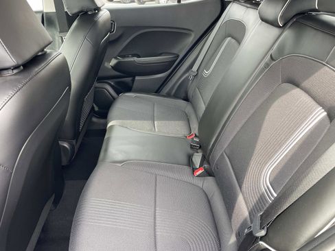 Certified 2023 Hyundai Venue Limited image 23