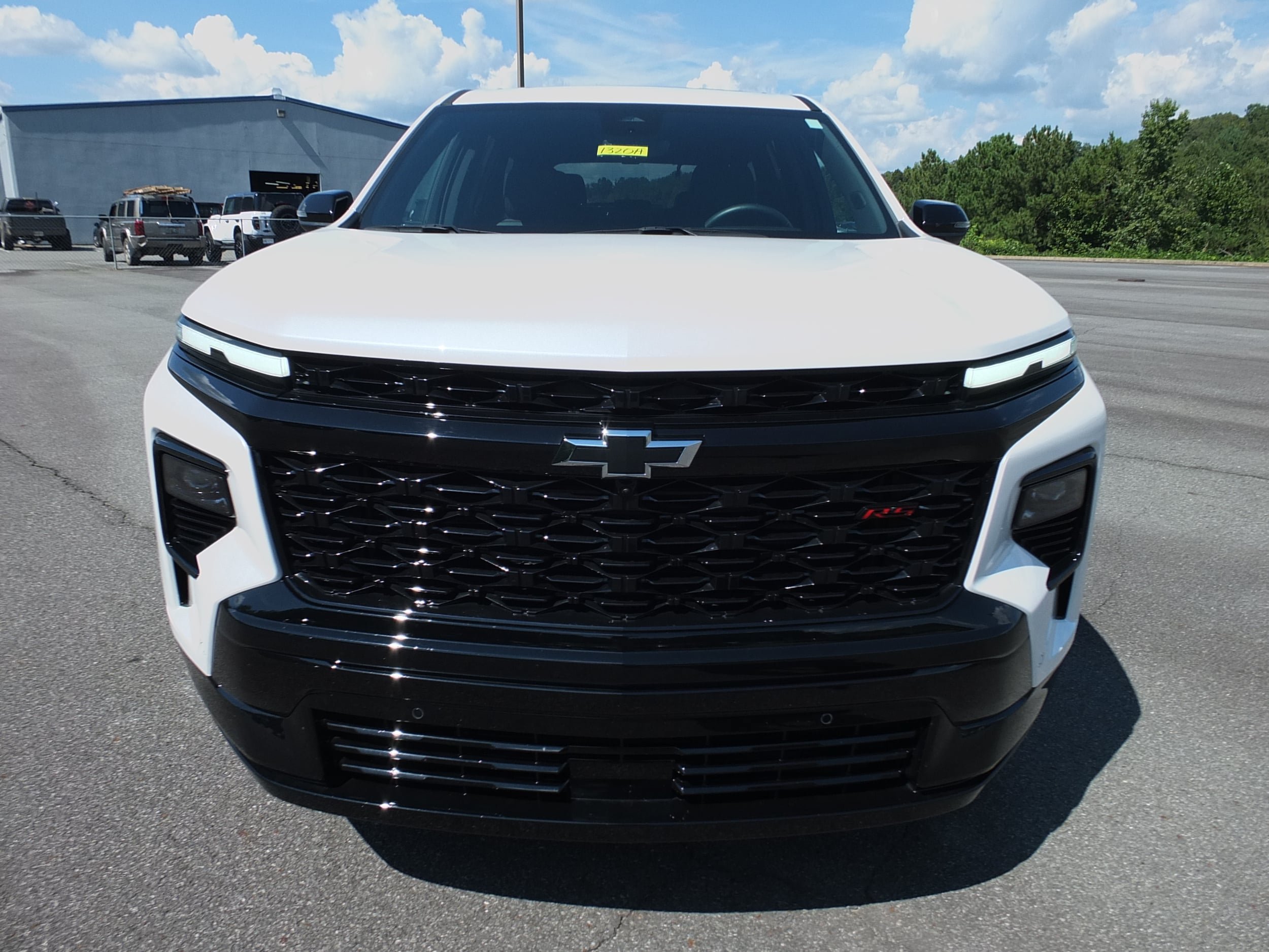 Used 2025 Chevrolet Traverse RS w/ LPO, Floor Liner Package FWD image 8
