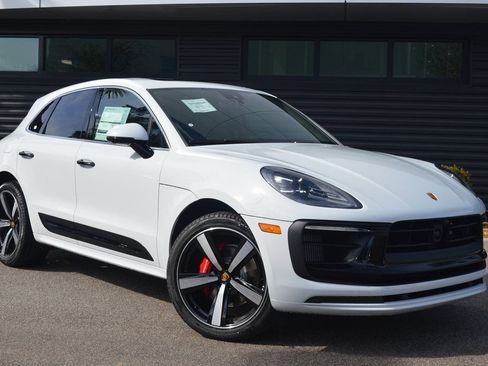 New 2026 Porsche Macan S AWD/4WD image 9
