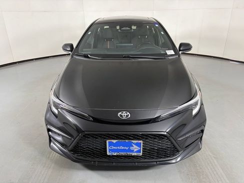 Used 2024 Toyota Corolla SE w/ SE Premium Package FWD image 3