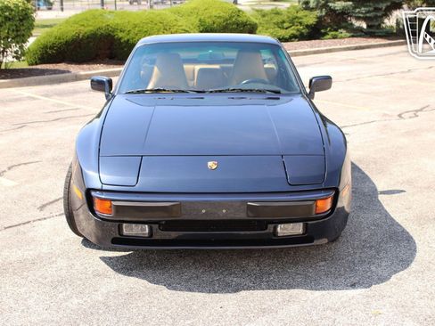 Used 1987 Porsche 944 S image 7