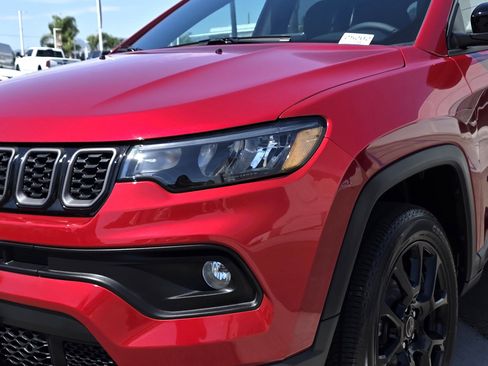 New 2025 Jeep Compass Latitude w/ Altitude Special Edition image 8