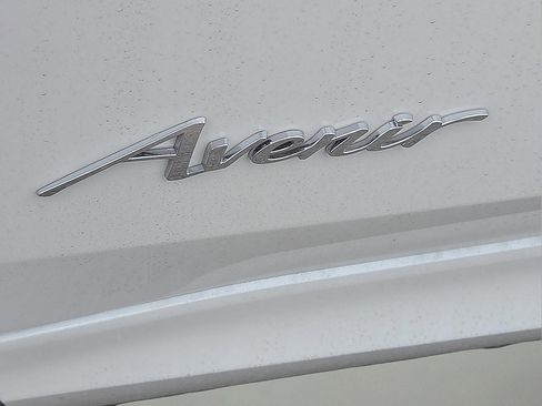 New 2026 Buick Envista Avenir image 8