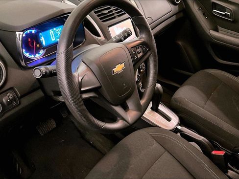 Used 2016 Chevrolet Trax LS image 12