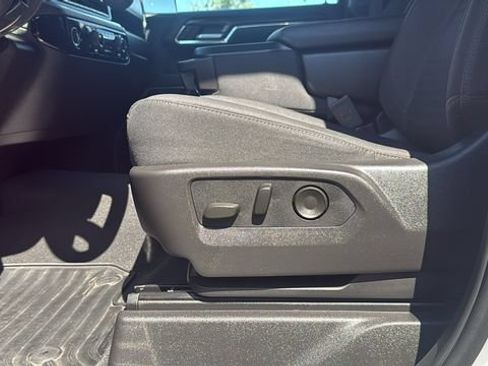 Used 2024 Chevrolet Silverado 1500 LT AWD/4WD image 12