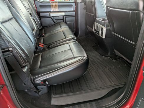 Used 2019 Ford F150 Lariat w/ Equipment Group 502A Luxury image 33