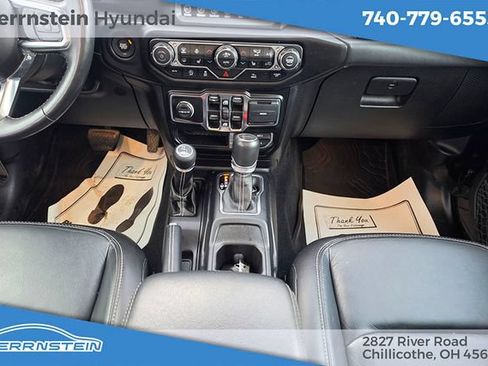 Used 2020 Jeep Gladiator Overland AWD/4WD image 13