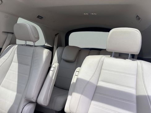Certified 2023 Mercedes-Benz GLS 580 4MATIC image 31