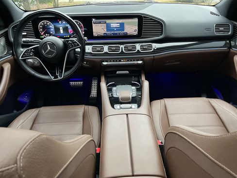 Certified 2025 Mercedes-Benz GLS 450 4MATIC image 26