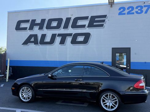 Used 2009 Mercedes-Benz CLK 350 Coupe image 17