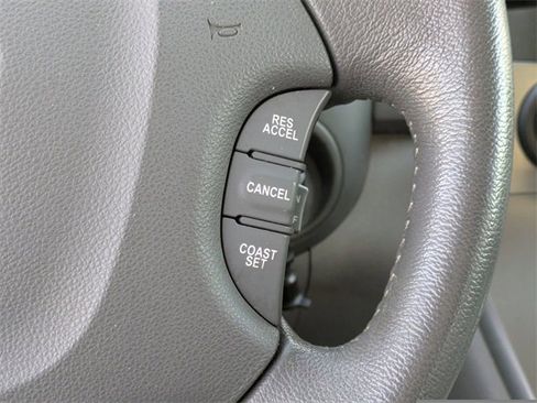 Used 2008 Kia Sedona EX image 27