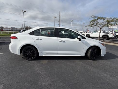 Certified 2024 Toyota Corolla LE image 10