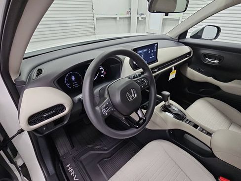 New 2027 Honda HR-V LX image 11