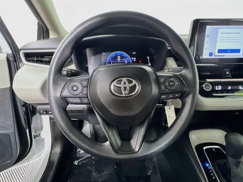 Used 2026 Toyota Corolla LE FWD image 18