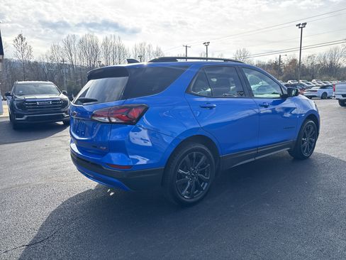 Used 2024 Chevrolet Equinox RS w/ RS Leather Package image 3
