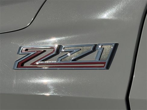 Used 2023 Chevrolet Tahoe Z71 w/ Luxury Package image 10