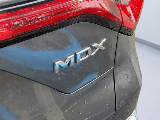 Used 2023 Acura MDX w/ Technology Package FWD image 5