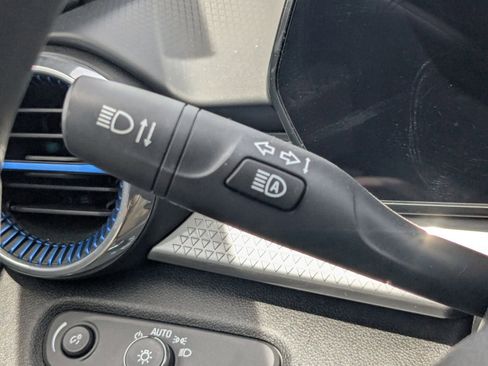 Certified 2024 Chevrolet Trax LT image 45