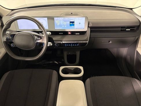 Used 2024 Hyundai Ioniq 5 SE RWD image 28