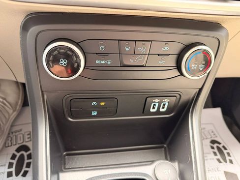 Used 2018 Ford EcoSport S FWD image 16