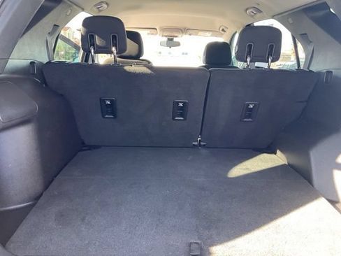 Used 2018 Chevrolet Equinox LT FWD image 21