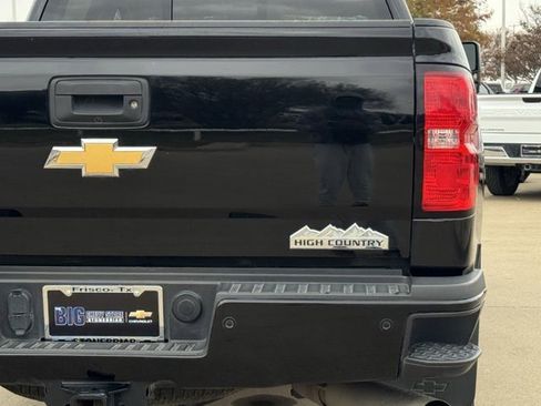 Used 2016 Chevrolet Silverado 2500 High Country w/ Duramax Plus Package image 7