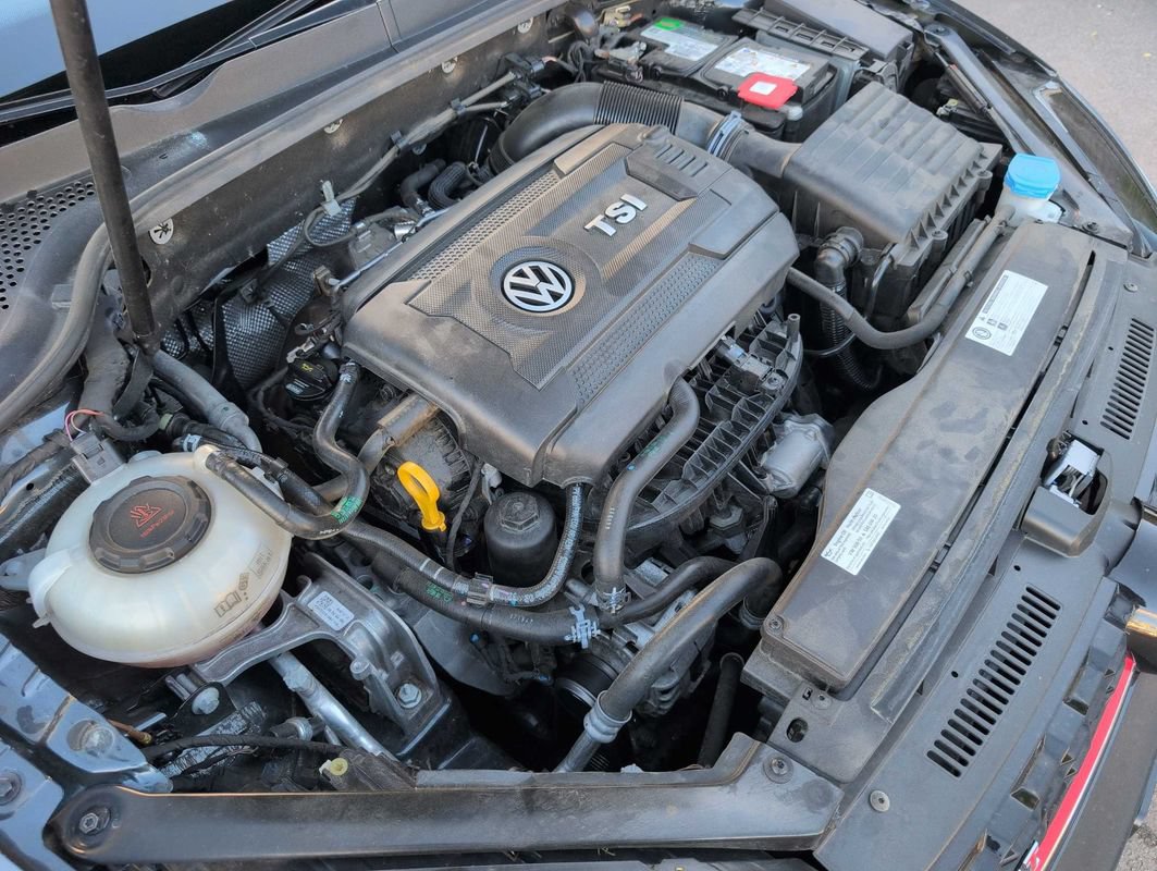 Used 2020 Volkswagen GTI S FWD image 33