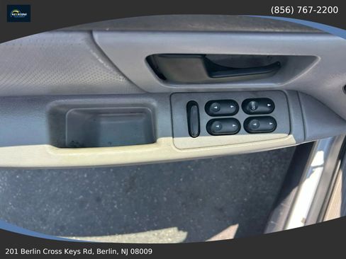 Used 2005 Mercury Sable GS FWD image 10