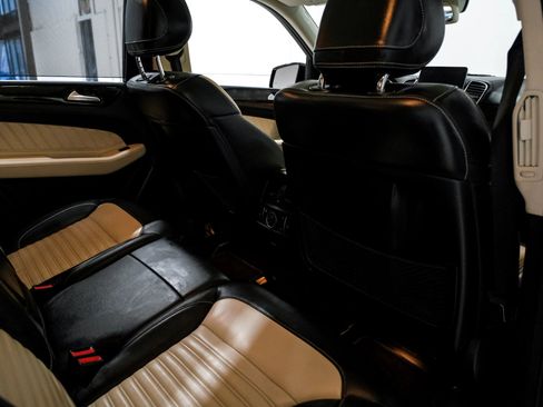 Used 2018 Mercedes-Benz GLE 43 AMG 4MATIC image 38