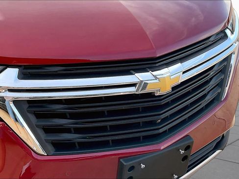 Used 2024 Chevrolet Equinox LT FWD image 29