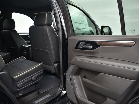 New 2026 Chevrolet Tahoe Premier w/ Sun And Tow Package image 17